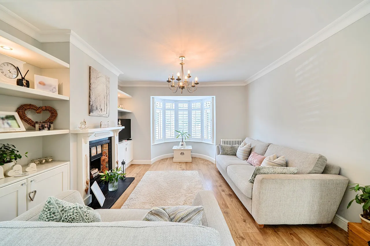 A Truly Exceptional Retreat in the Heart of Prime Uxbridge, UB8, photo 16