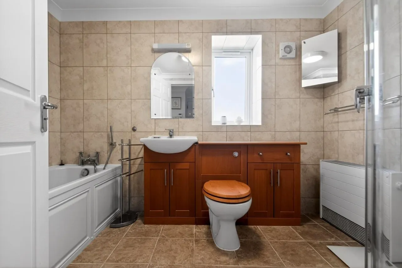 Cavendish Avenue, Harrogate, HG2, photo 12