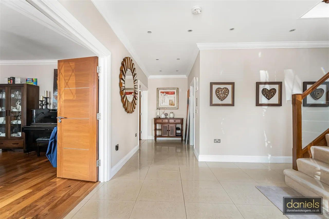 Sudbury Court Drive, Harrow, HA1, photo 6