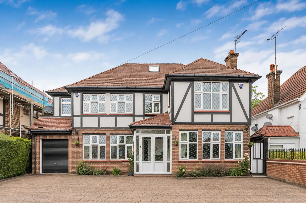 6 bed house for sale, Sudbury Court Drive, Harrow, HA1