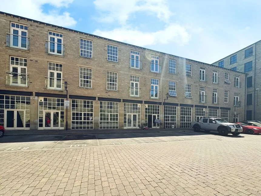 2 bed flat for sale, Firth Street, Huddersfield, HD1