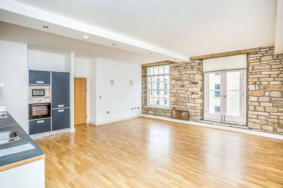 Firth Street, Huddersfield, HD1, photo 2