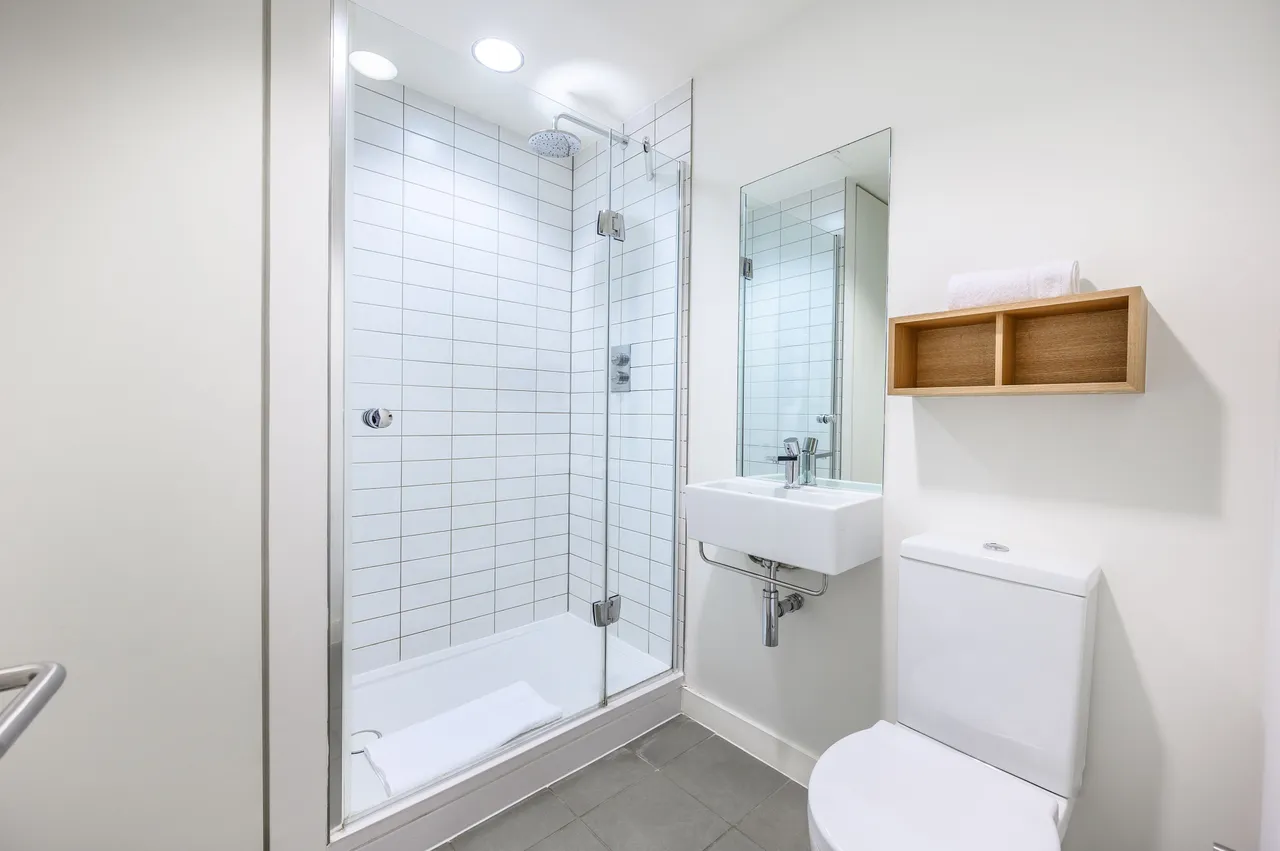 Flat 1b, 161 Fulham Road, London, photo 7