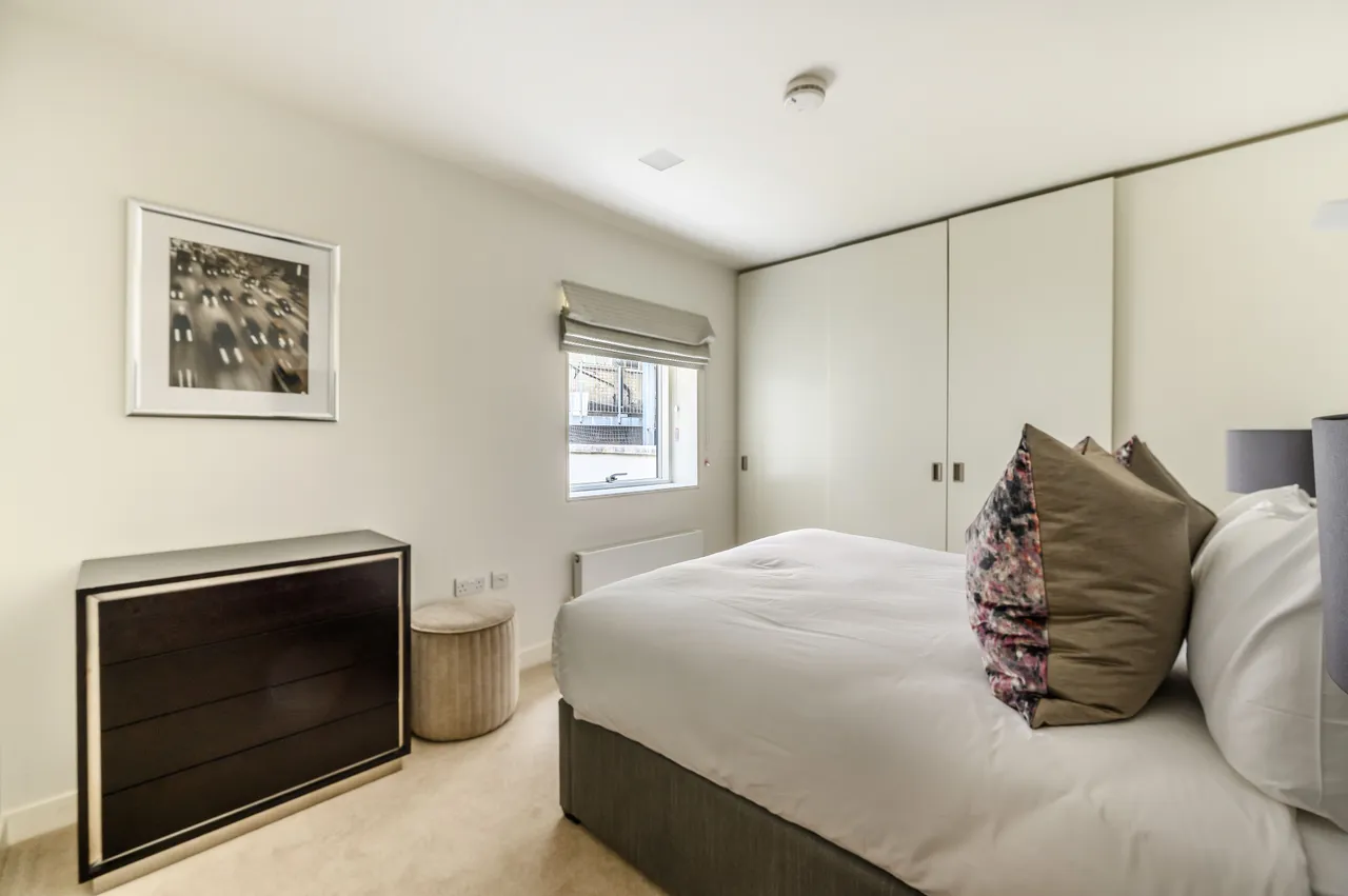 Flat 1b, 161 Fulham Road, London, photo 5