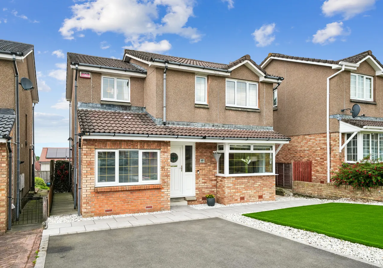 4 bed house for sale, Myreton Drive, Bannockburn, FK7