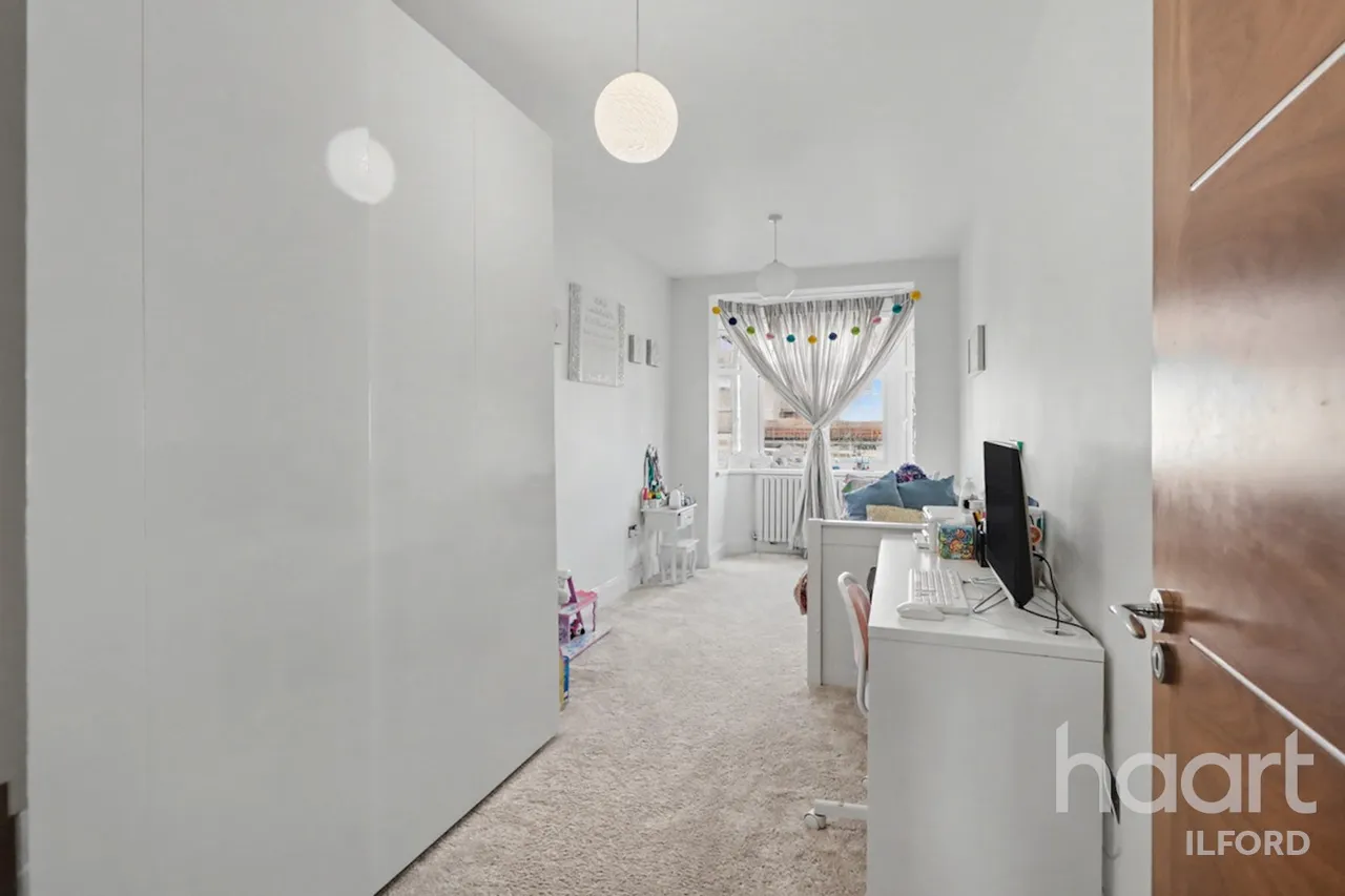 Canterbury Avenue, Ilford, IG1, photo 27