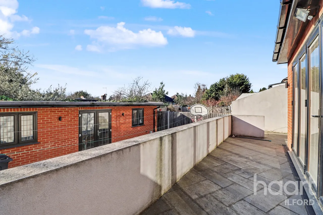 Canterbury Avenue, Ilford, IG1, photo 30