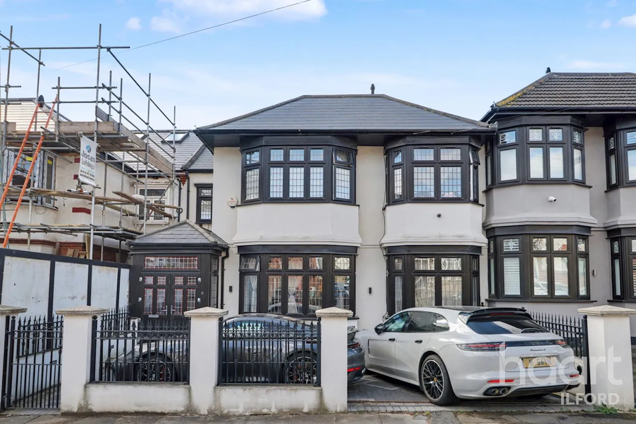 Canterbury Avenue, Ilford, IG1, photo 33