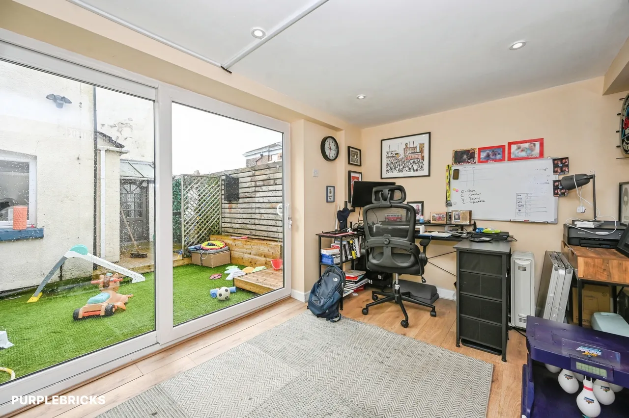 Windle Street, St. Helens, WA10, photo 19