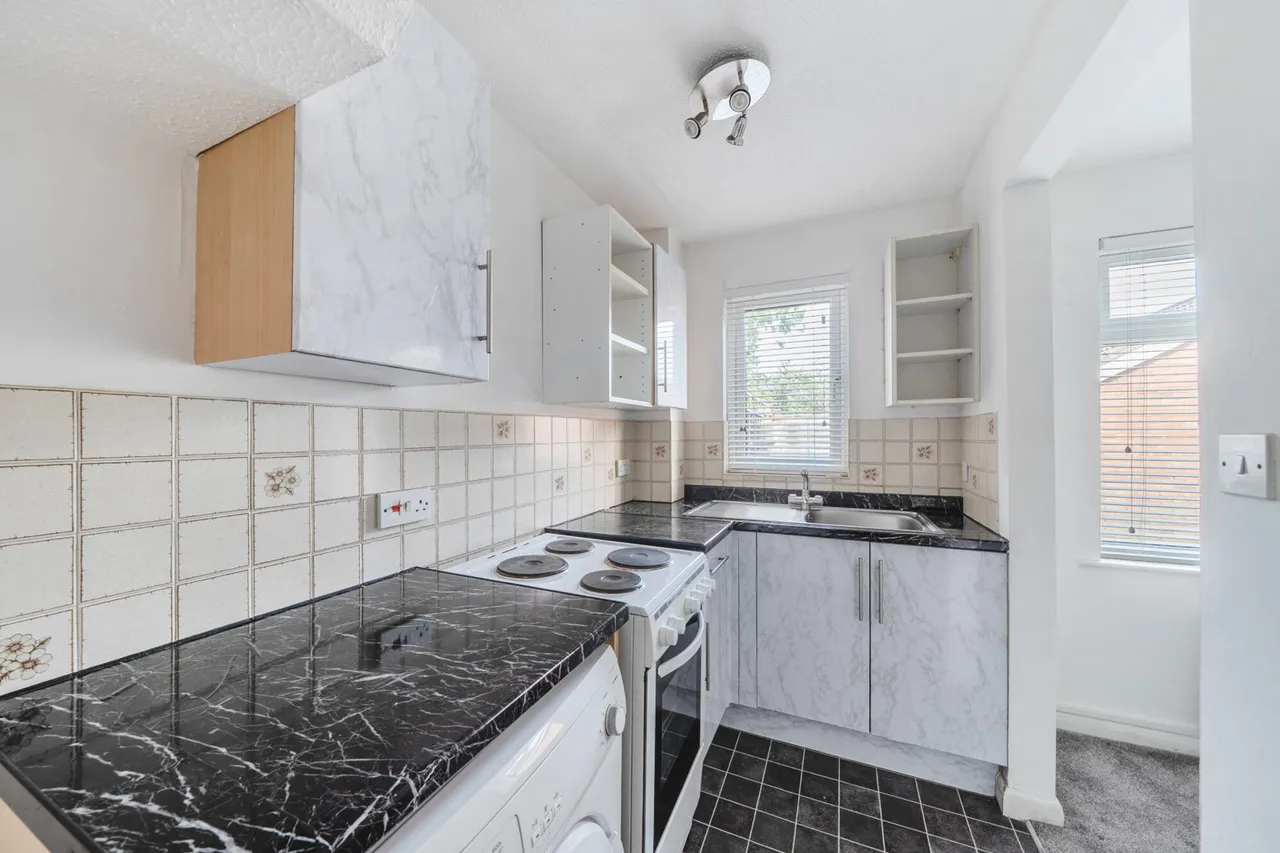 Charming One-Bedroom Mews, UB5, photo 14