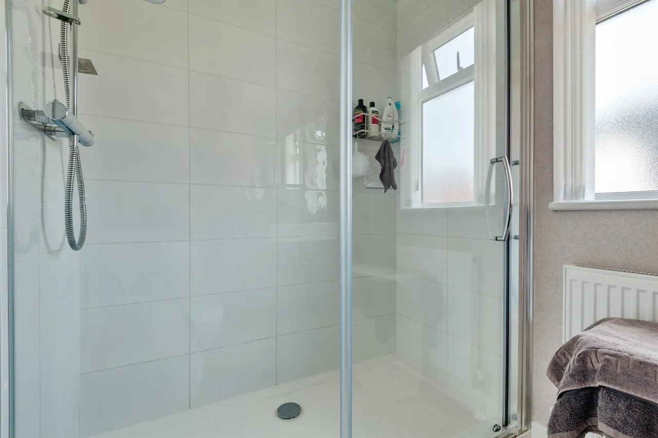 Chester Road, Frodsham, WA6, photo 14