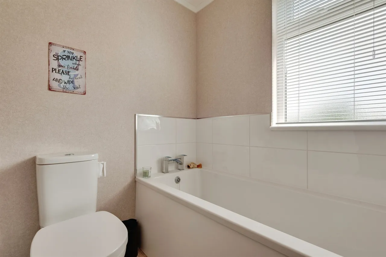 Chester Road, Frodsham, WA6, photo 15