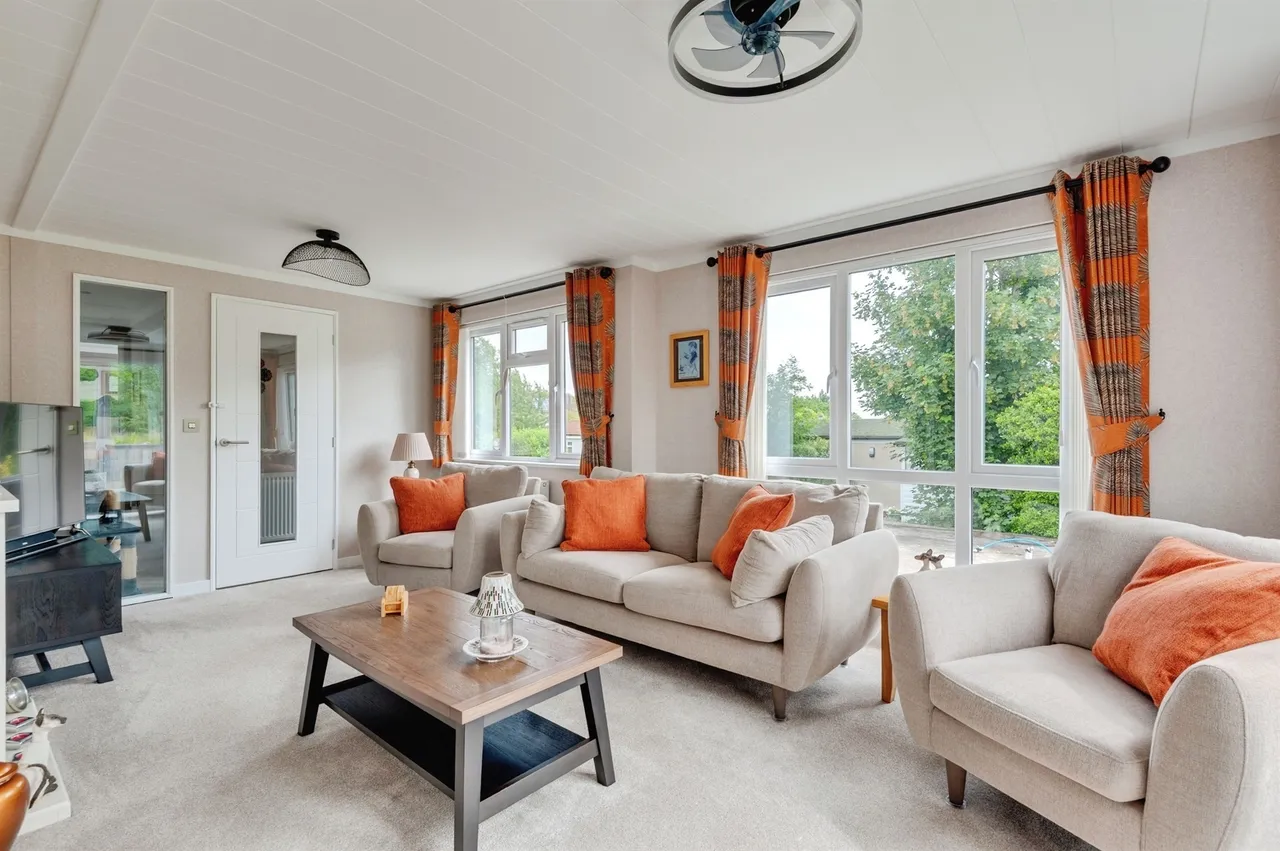 Chester Road, Frodsham, WA6, photo 6