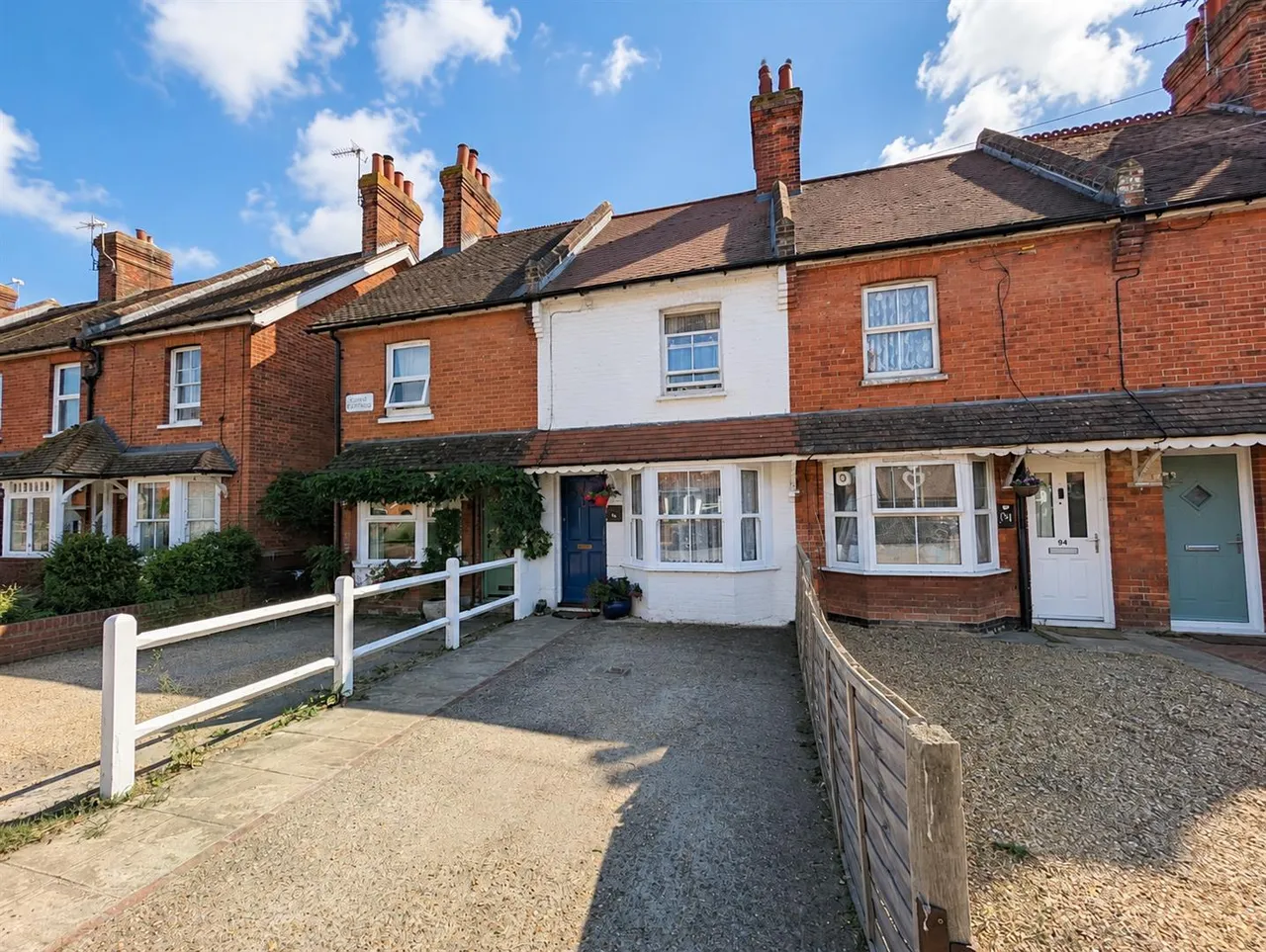 2 bed house for sale — Framfield Road, Uckfield, TN22 5AT