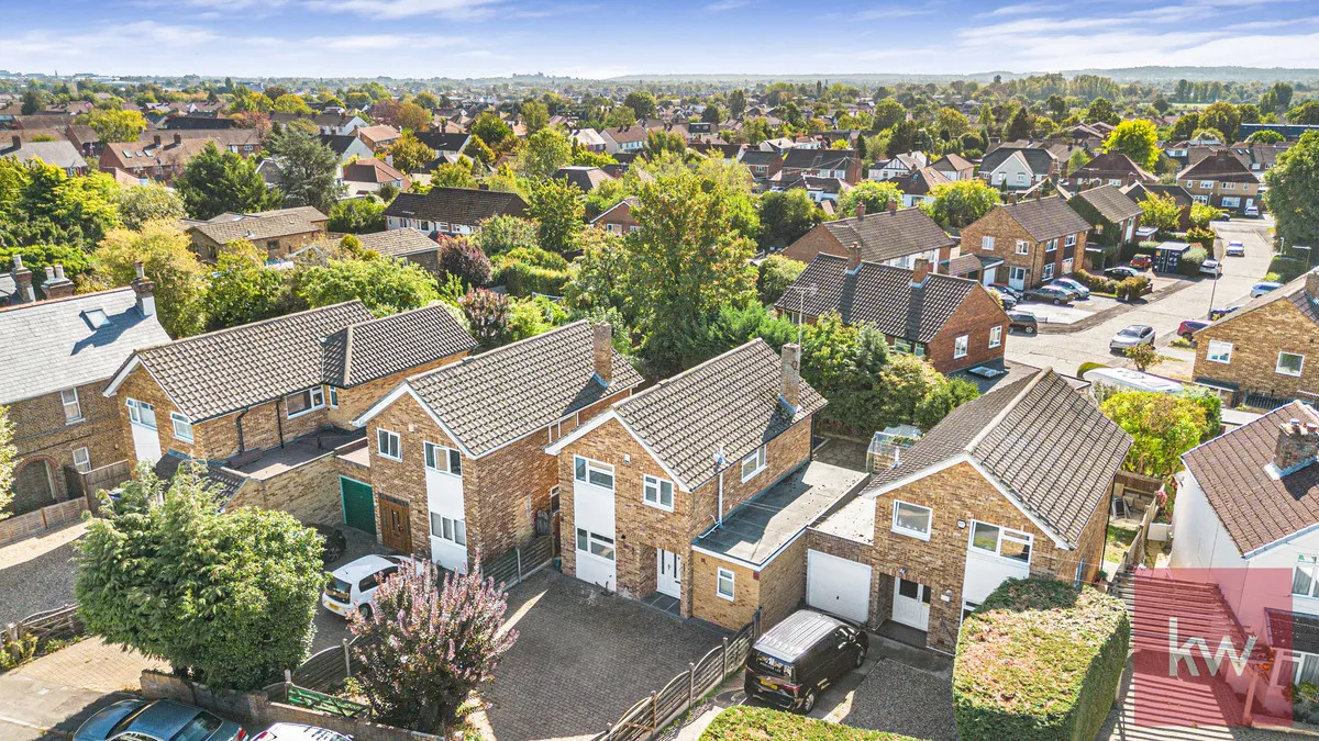 Slough, SL1, photo 22