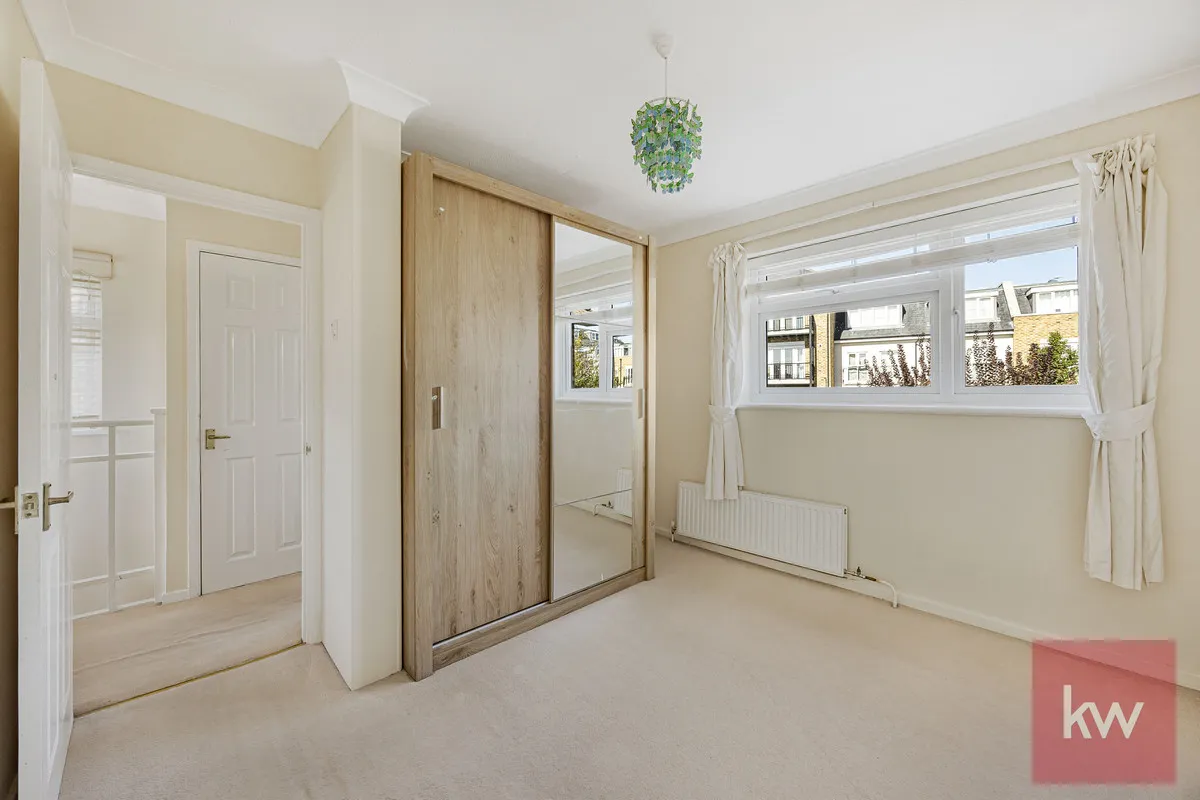 Slough, SL1, photo 13