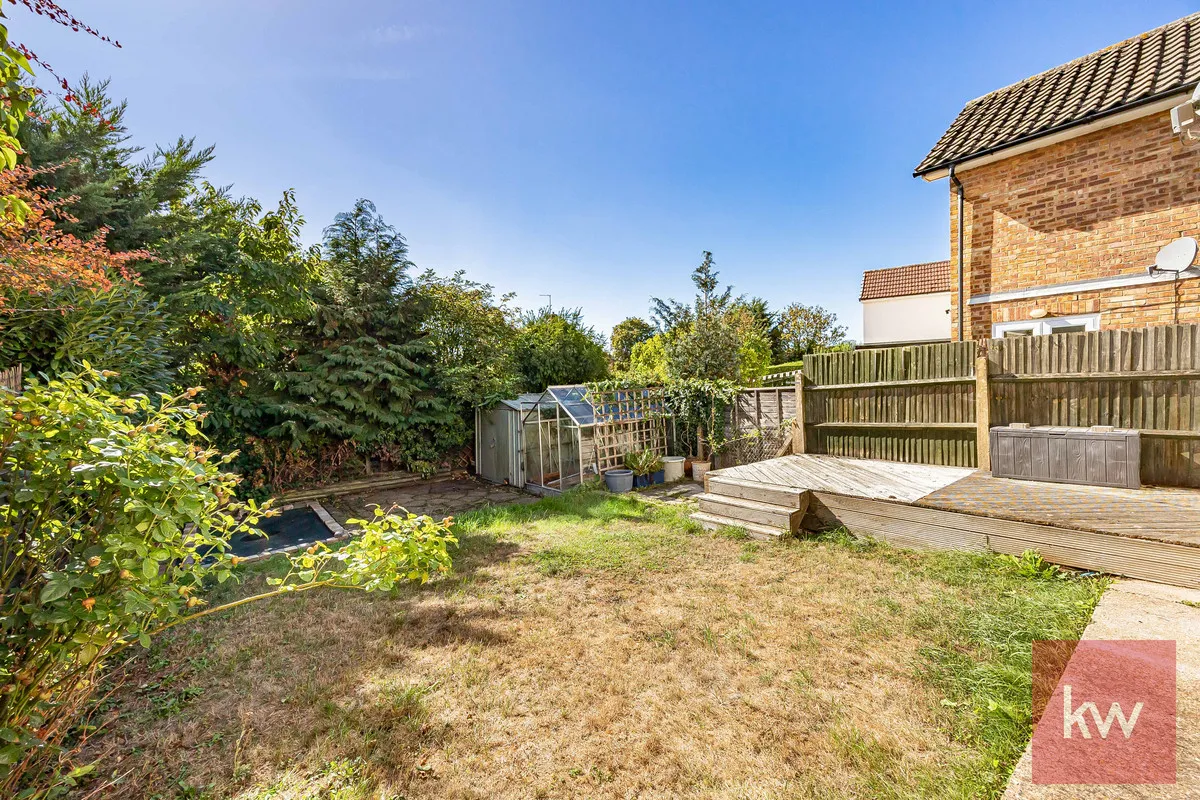 Slough, SL1, photo 18