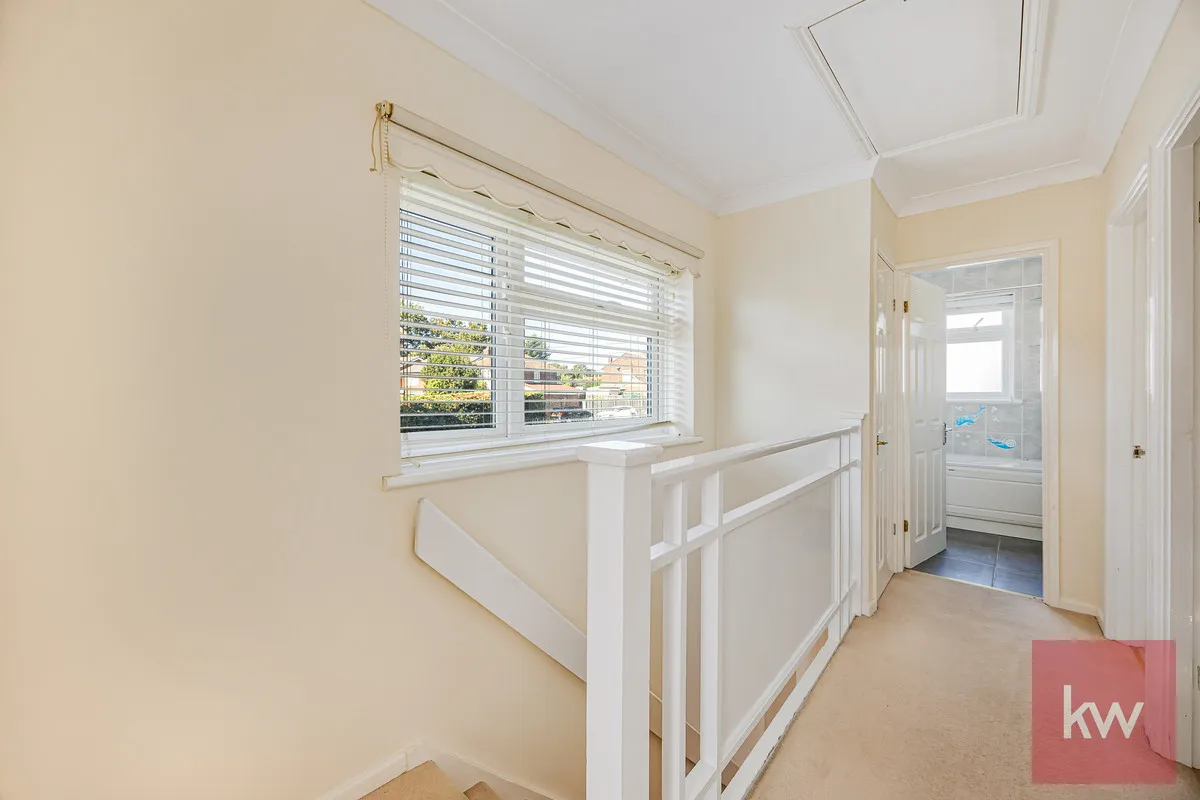 Slough, SL1, photo 16