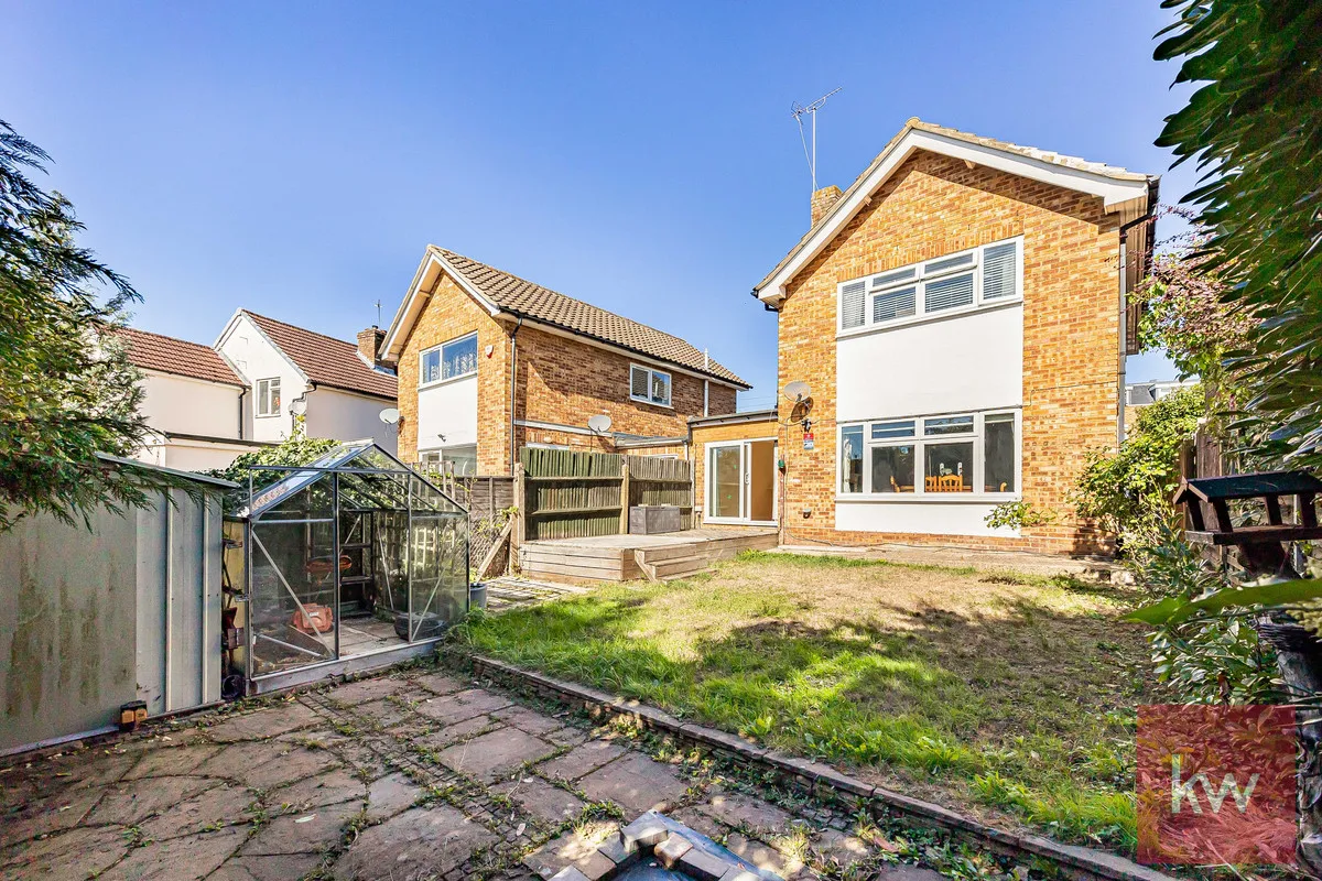 Slough, SL1, photo 19