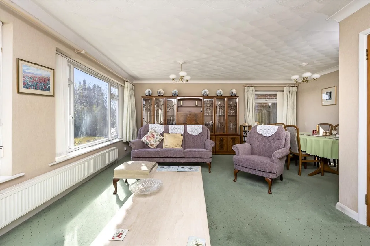 Cumberland Avenue, Goring By Sea, Worthing, photo 3
