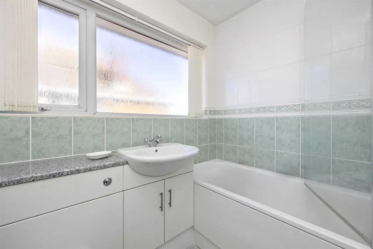 Cumberland Avenue, Goring By Sea, Worthing, photo 16