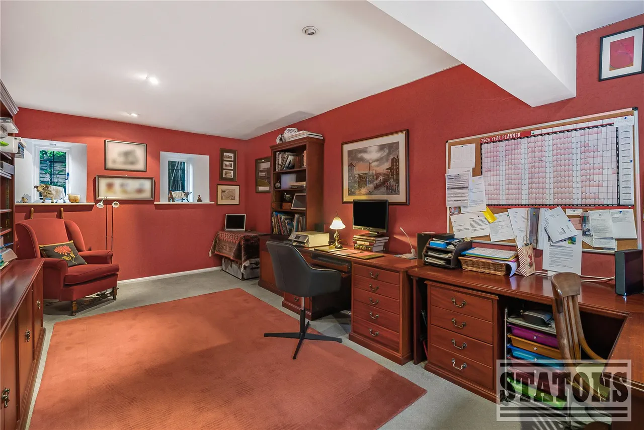 Vineyards Road, Northaw, Hertfordshire, EN6 4PH, photo 8