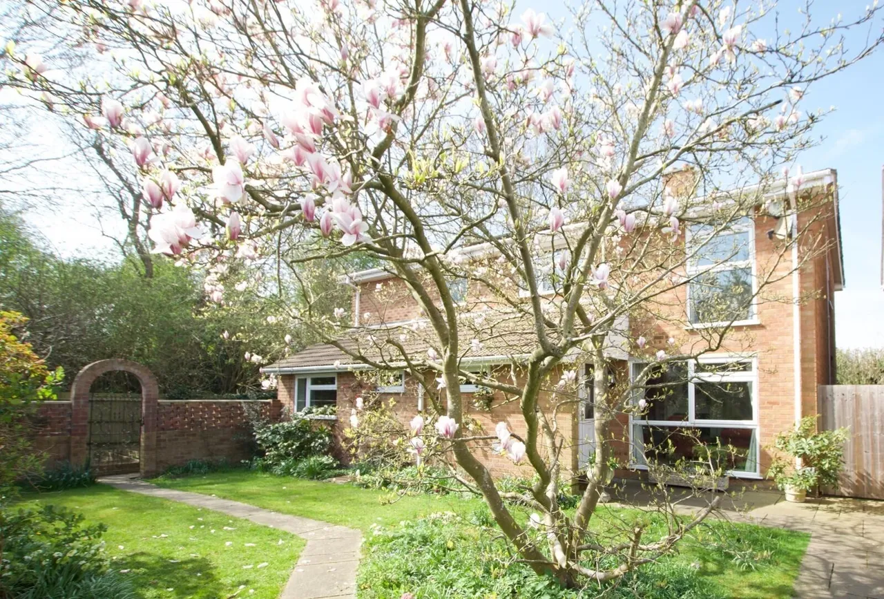 5 bed house for sale — Camberton Road, Leighton Buzzard