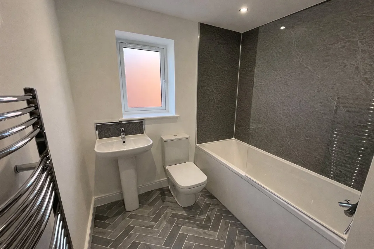 Monument View, Emperors Way, Hucknall, Nottingham, NG15, photo 4