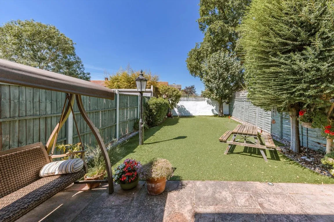 Beech Way, TW2, photo 8