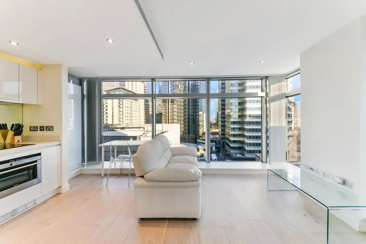 1 bed flat for sale, Pan Peninsula Square, Canary Wharf, E14