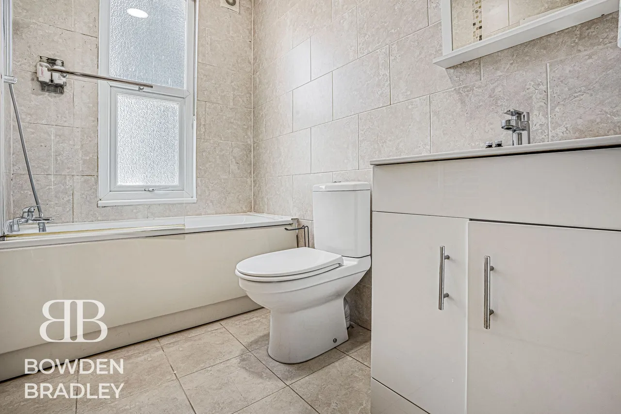 Redcliffe Gardens, Ilford, IG1, photo 11
