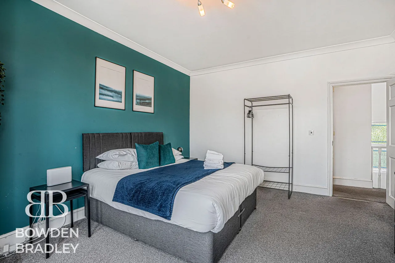 Redcliffe Gardens, Ilford, IG1, photo 9