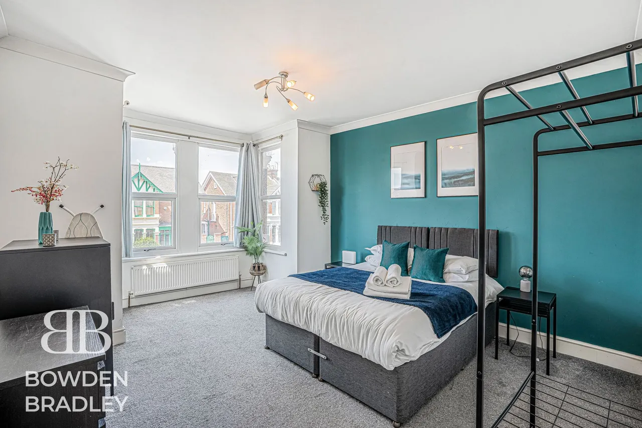 Redcliffe Gardens, Ilford, IG1, photo 8