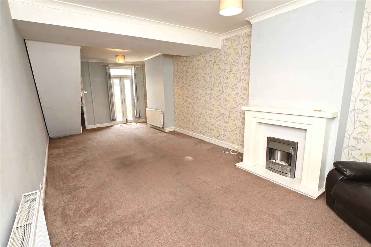 Yardley Wood Road, Moseley, Birmingham, B13 9JW, photo 2
