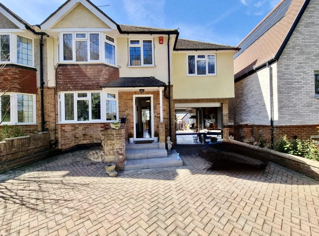 4 bed flat for sale, The Gallop, South Croydon, CR2