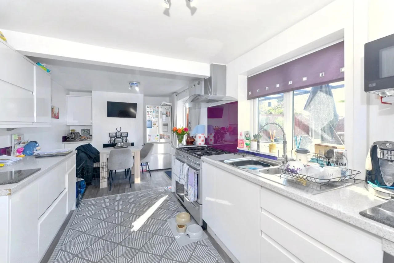 Grange Road, Ketley Bank, Telford TF2 0AY, photo 2