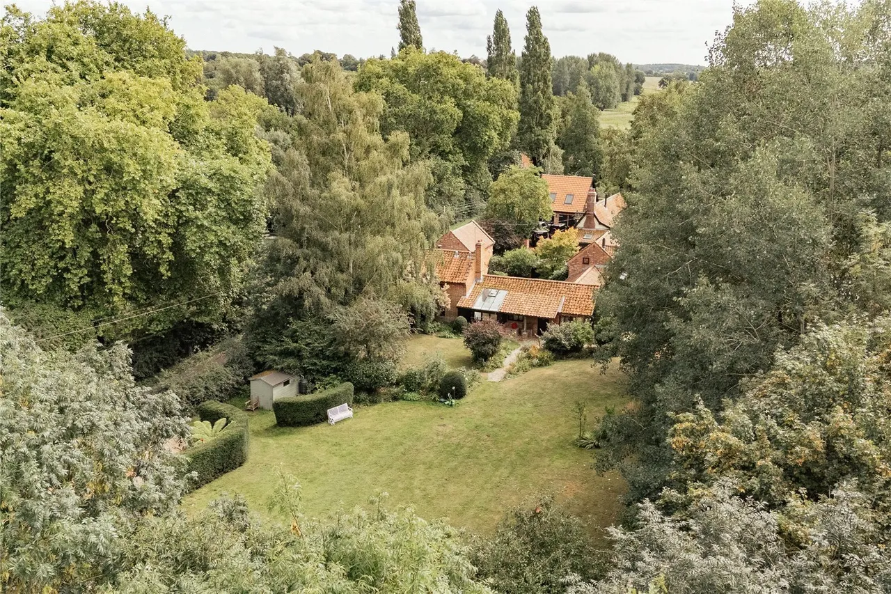 Dunston, Norwich, NR14, photo 4