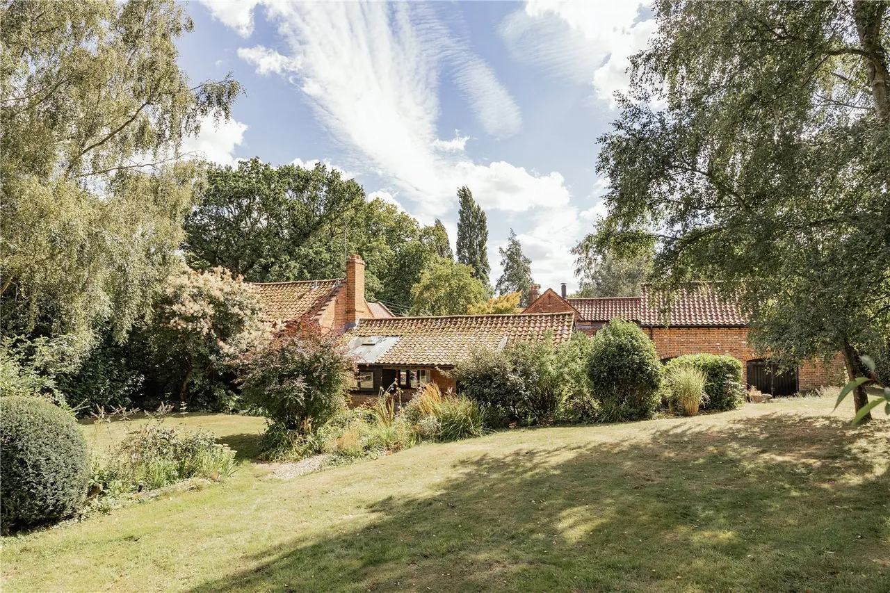 Dunston, Norwich, NR14, photo 3
