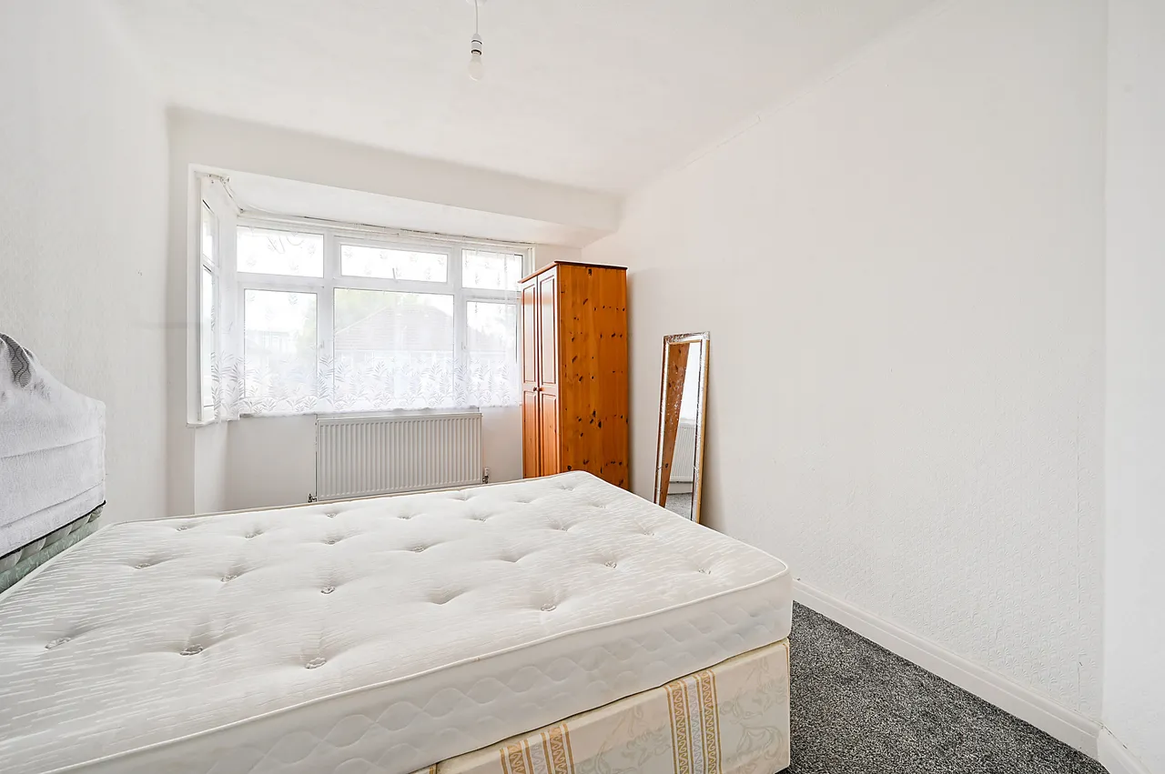 Feltham, TW14, photo 10