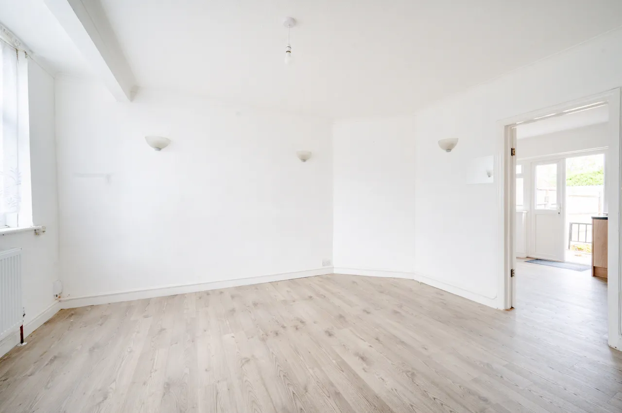 Feltham, TW14, photo 7
