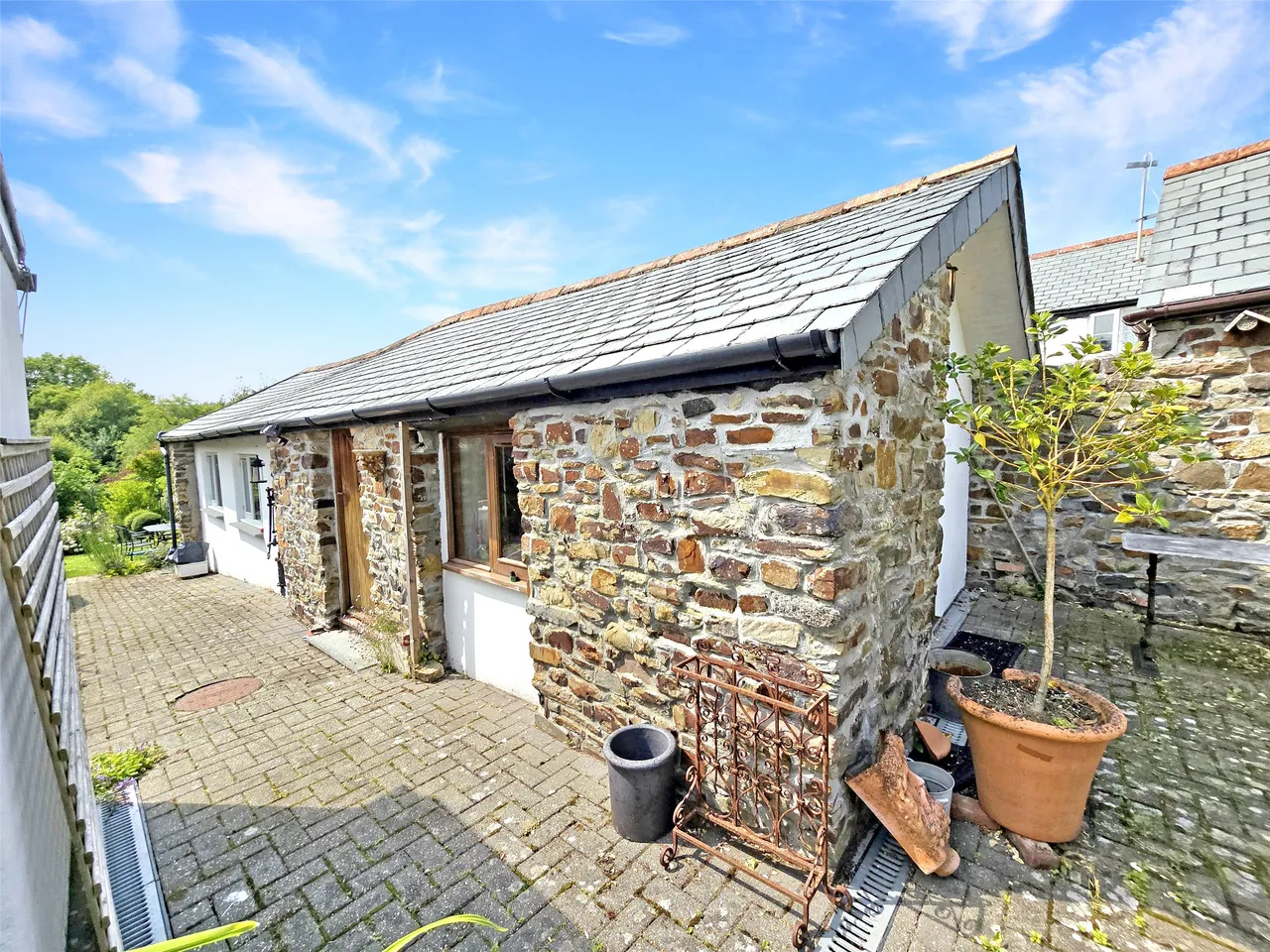 Market Street, Stratton, EX23, photo 24