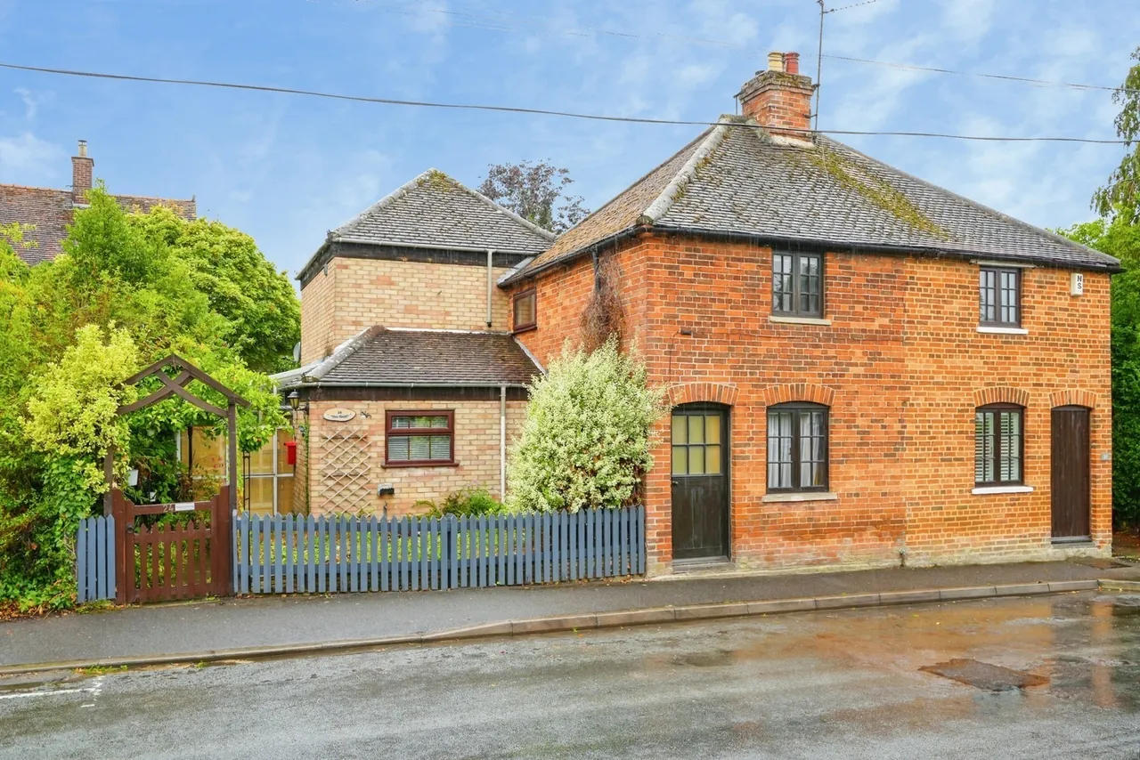3 bed house for sale — Henley Road, Sandford-on-Thames, Oxford, Oxfordshire, OX4
