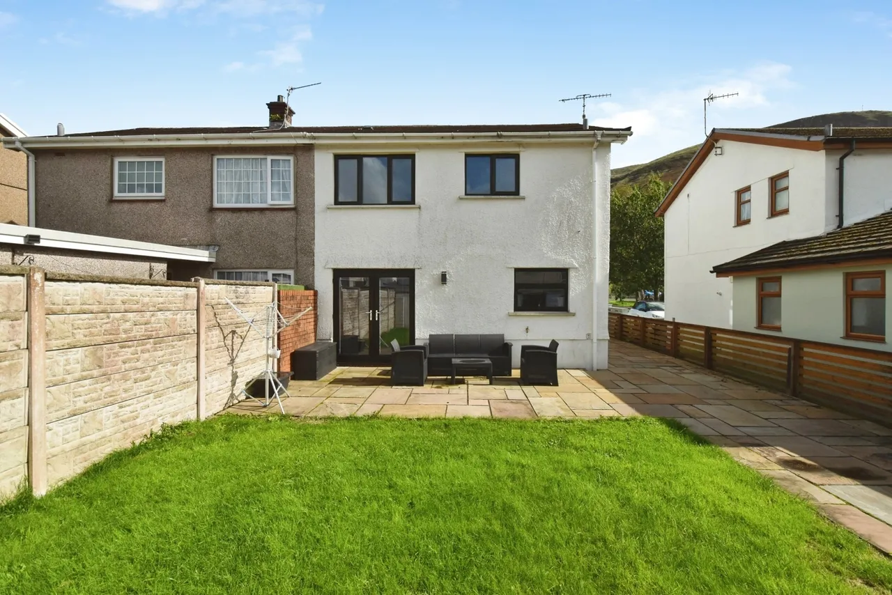 Glanyrafon Road, Ystalyfera, SA9, photo 14