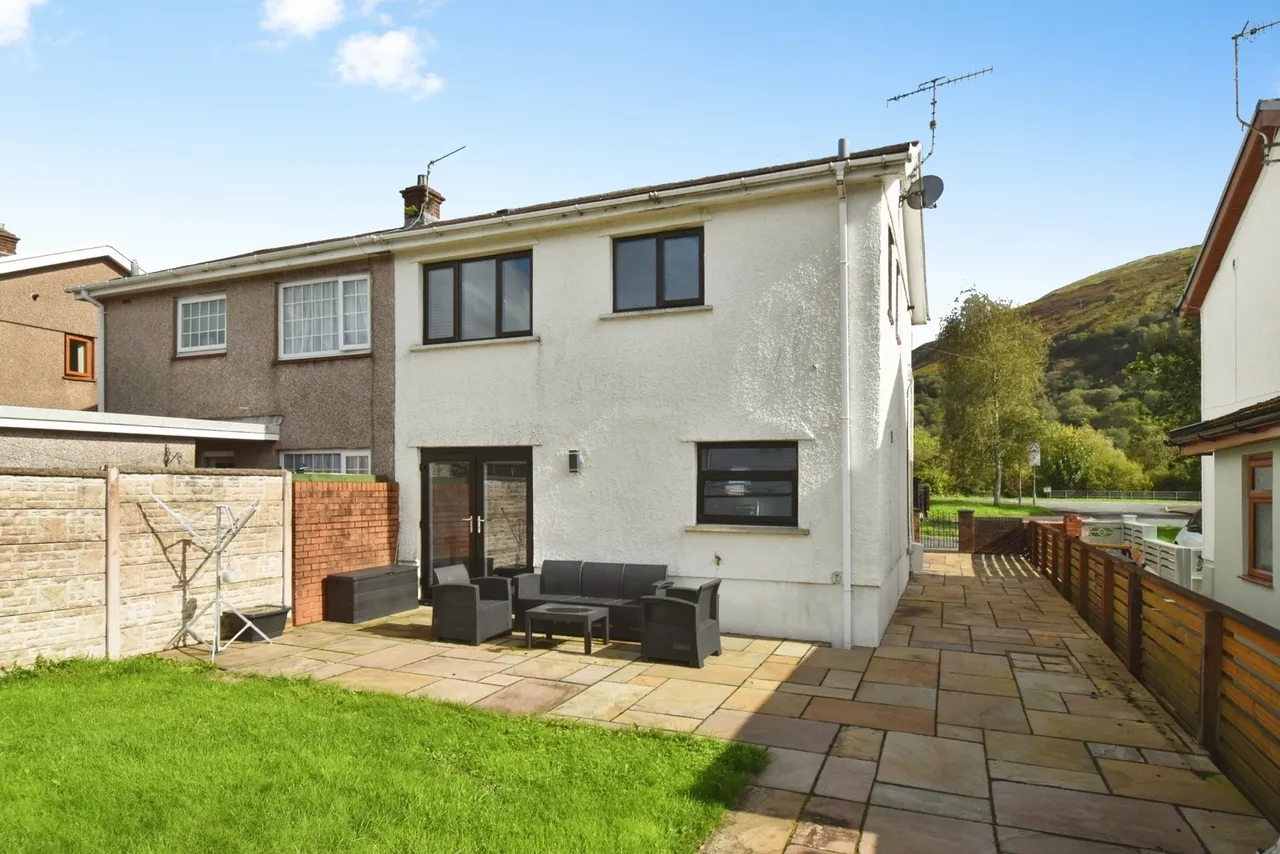 Glanyrafon Road, Ystalyfera, SA9, photo 15