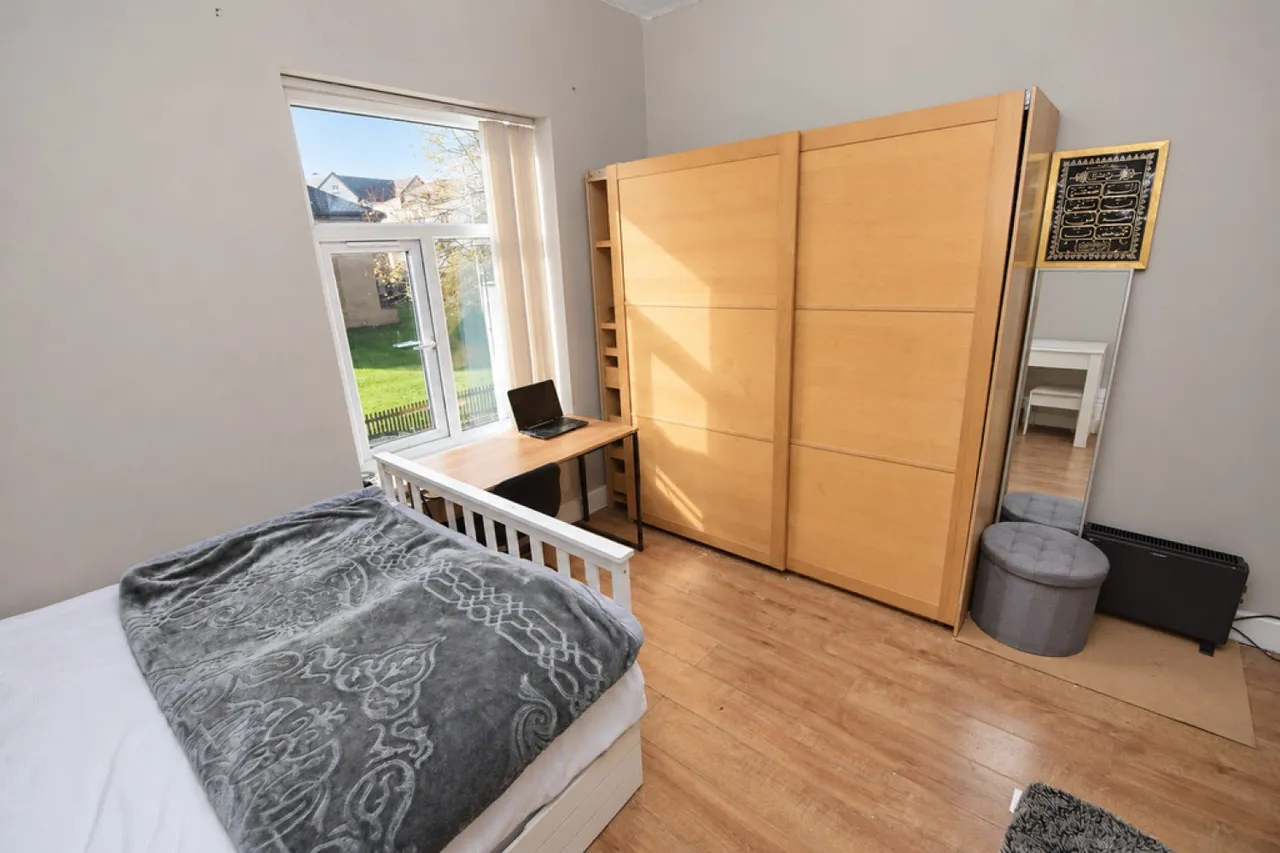 Keighley, BD21, photo 9
