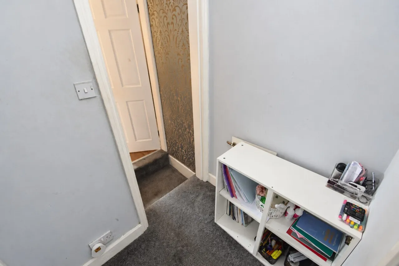Keighley, BD21, photo 13