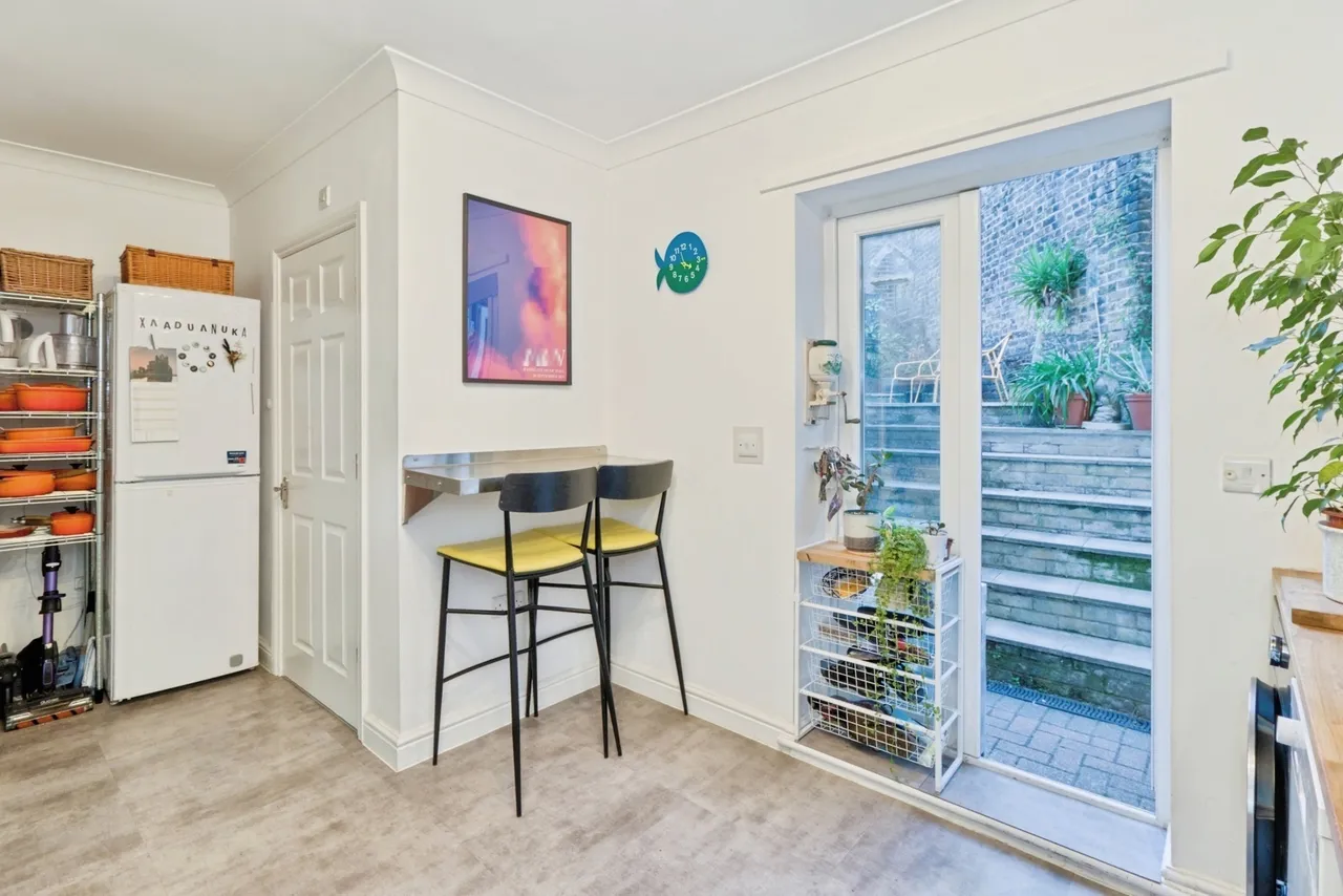 Wickham Lane, London, SE2, photo 12