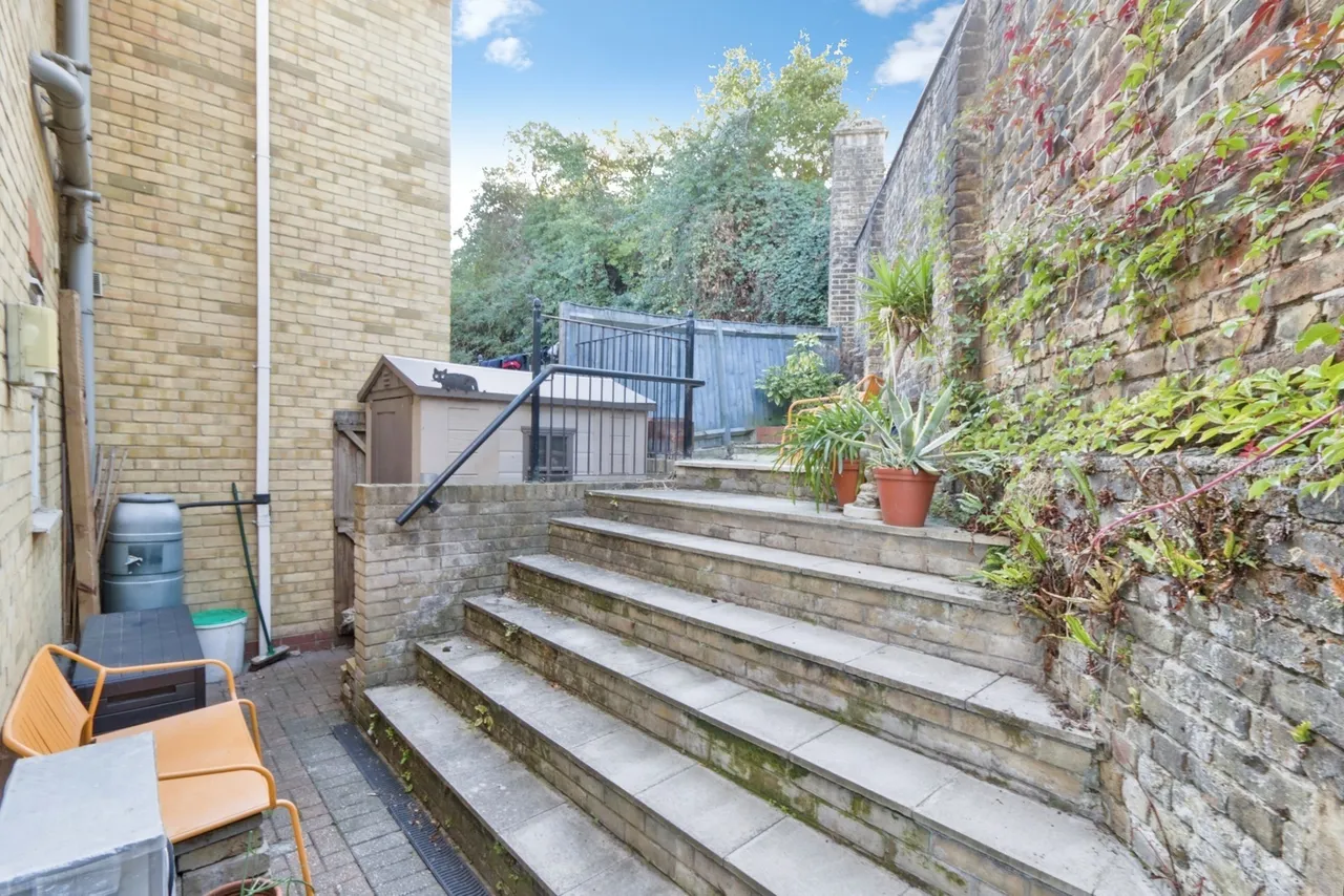 Wickham Lane, London, SE2, photo 31