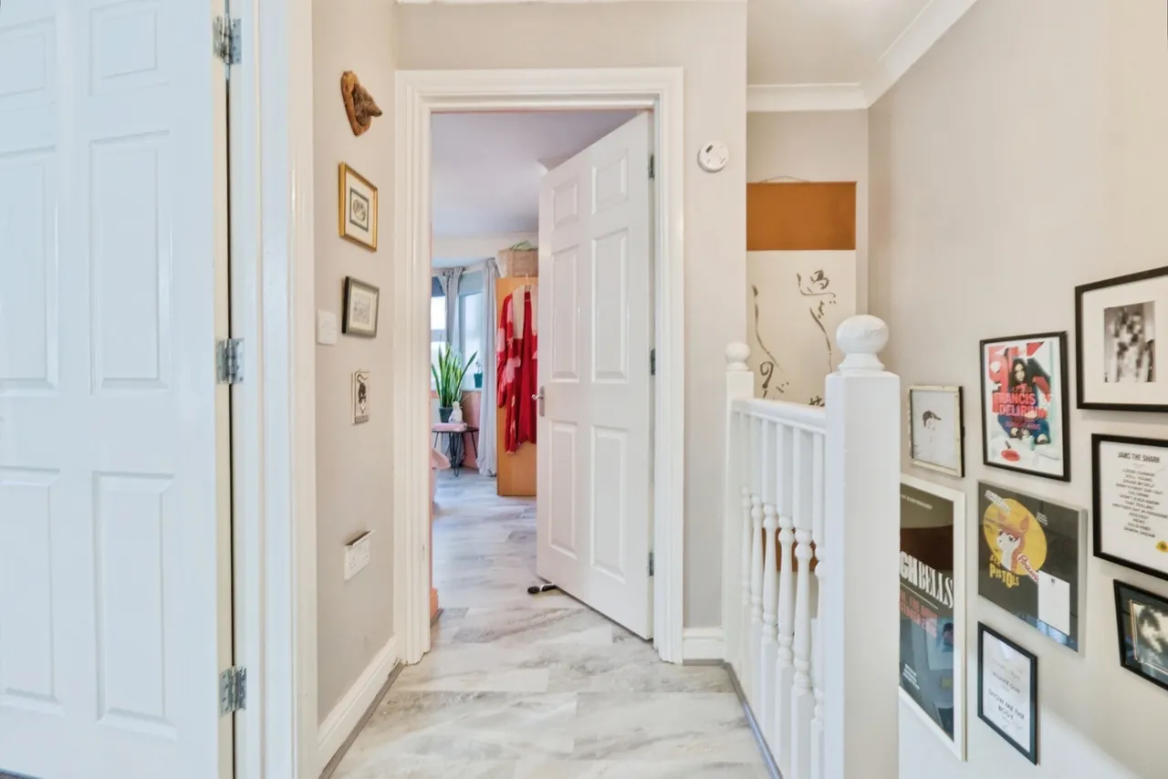 Wickham Lane, London, SE2, photo 21