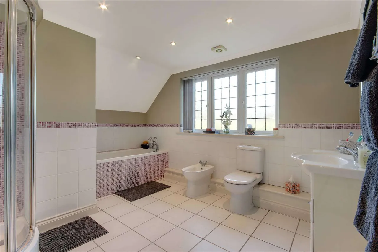 Heathfield Road, Burwash Weald, TN19, photo 14